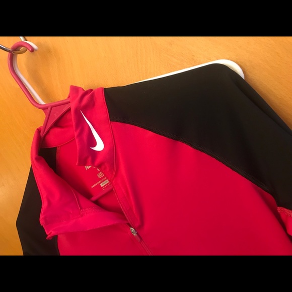 Hot pink nike fitted pull over - Picture 3 of 4